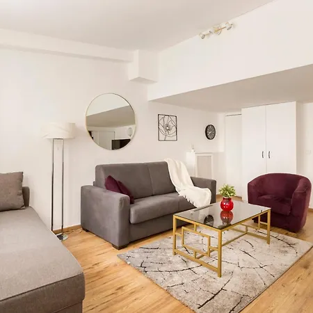Apartment Amazing Artois Champs Elysees Paris