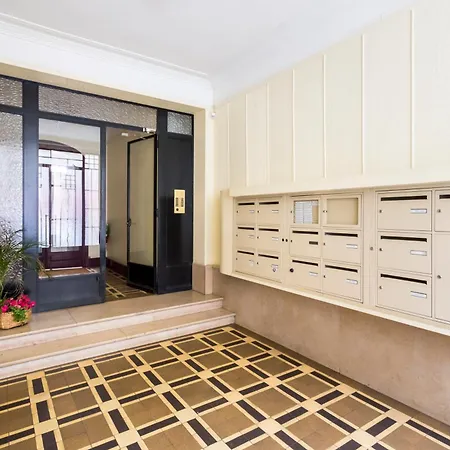 Amazing Artois Champs Elysees Apartment Paris